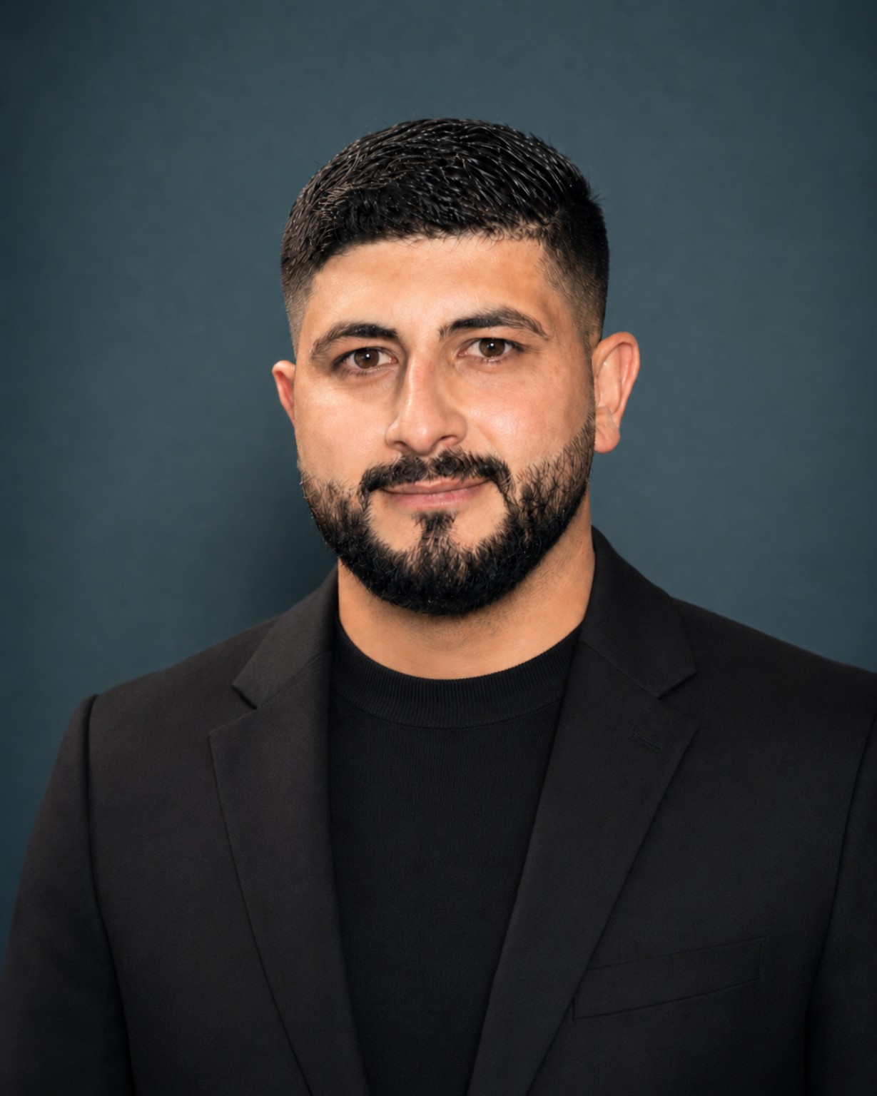 مراد عزمي شروخ — مدير الشؤون الفنية وخدمات ما بعد البيع في Machinery Ltd